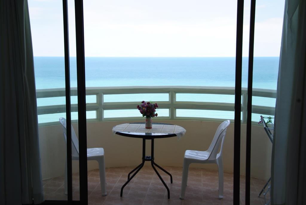 Vip Condochain Rayong Ban Phe Buitenkant foto